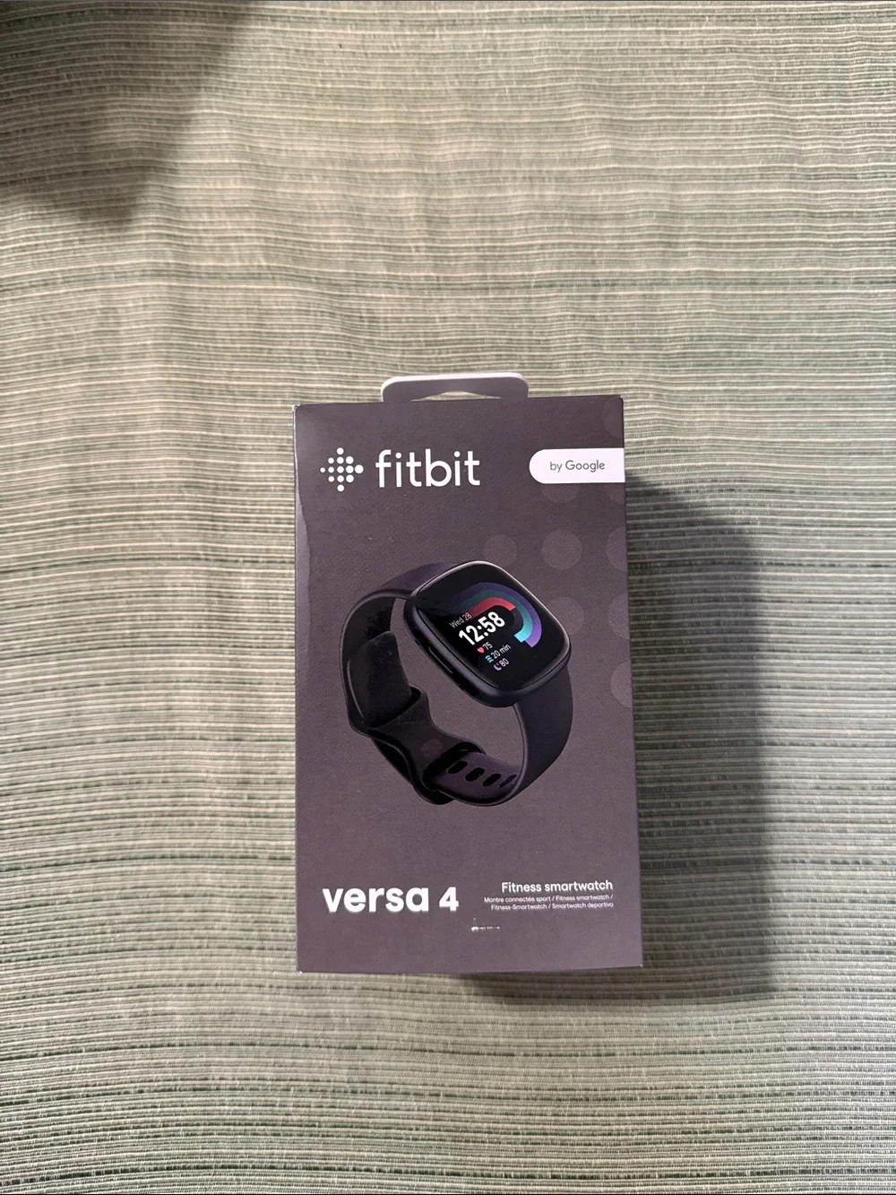 fitbit Versa 4- by google Smartwatch in Black